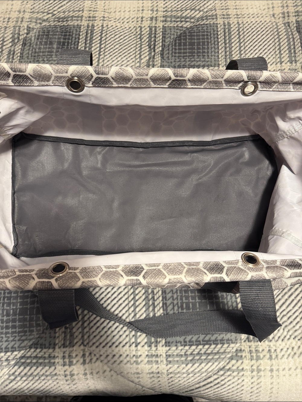 Thirty-One Large Utility Tote - Picture 2 of 8